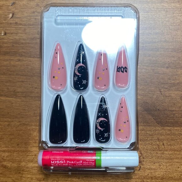 KISS Voguish Fantasy Glow in the Dark Stiletto Press on Nails - Picture 3 of 7